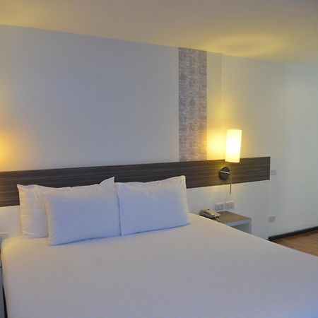 The Mini R Ratchada Hotell Bangkok Eksteriør bilde